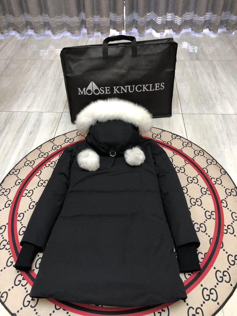 Moncler モンクレール【2023新作】モンクレール ダウンジャケット レディース✨ 秋冬必須の高級ダウンコート🎀 保温性抜群❄️ プレゼントに最適🎁 - 画像 3