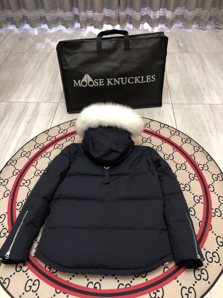Moncler モンクレール【新作】モンクレール ダウンジャケット 2023年秋冬コレクション✨ フード付きロング丈 軽量暖か🥰 高級素材使用🎯 大人気モデル💕 - 画像 3