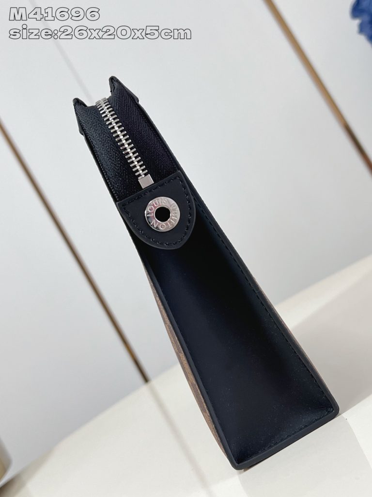 【ルイヴィトン】ポシェット ボヤージュ MM ダミエグラフィット トランク型収納 上質なコーティングキャンバス 高級感のある逸品 - 画像 3