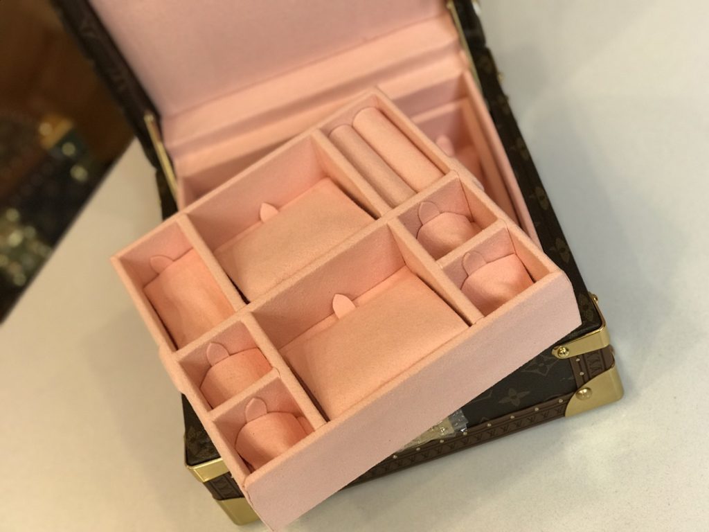 【ルイヴィトン】ミニトランク 小物収納ボックス モノグラムキャンバス 上質な仕上げ 高級感のある逸品 - 画像 5