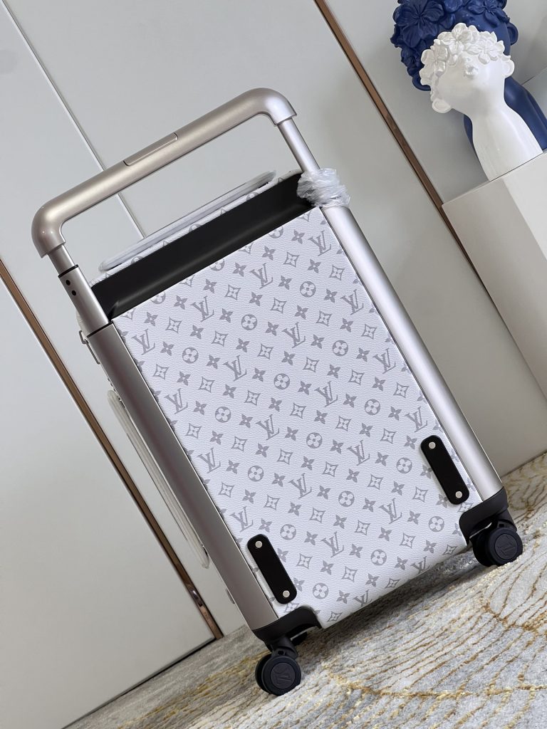 【ルイヴィトン】ホライゾン キャリーバッグ モノグラム柄 レザー保護コーナー 上品で実用的な旅行コンパニオン - 画像 5