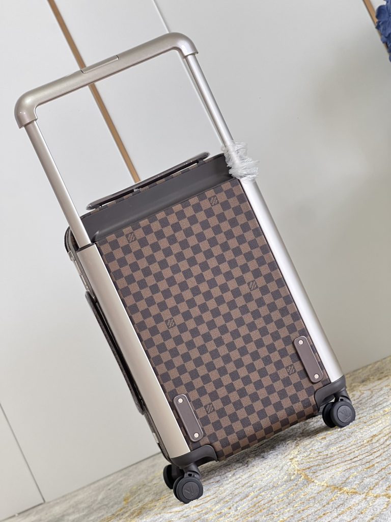 【ルイヴィトン】ホライズン キャリーバッグ モノグラム柄 レザー保護コーナー 旅行ステッカー付き 上質で実用的な旅行コンパニオン - 画像 5