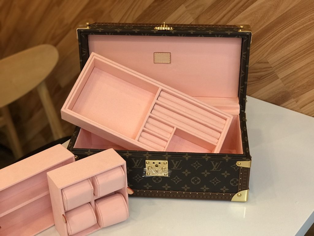 【ルイヴィトン】多宝聚財ハードトランク 小物収納ボックス 2段仕切り 高級木製 上品な逸品 - 画像 4