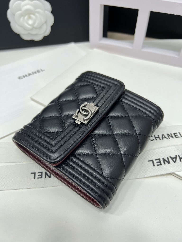 【シャネル】キャビアスキン 長財布 ココマーク金具 上品で高級感あふれるレディースウォレット - 画像 2