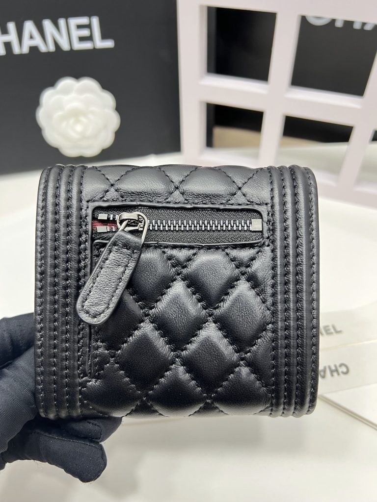 【シャネル】キャビアスキン 長財布 ココマーク金具 上品で高級感あふれるレディースウォレット - 画像 4