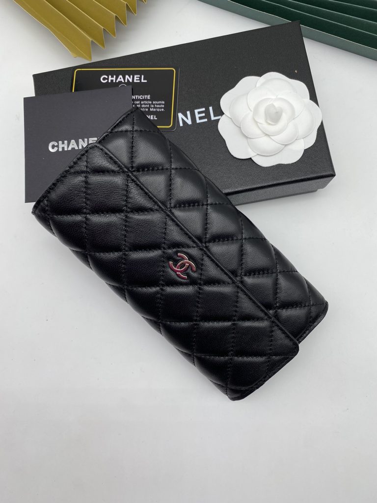 【シャネル】キャビアスキン 長財布 ココマーク金具 ブラック 上品で実用的なレディースウォレット - 画像 2