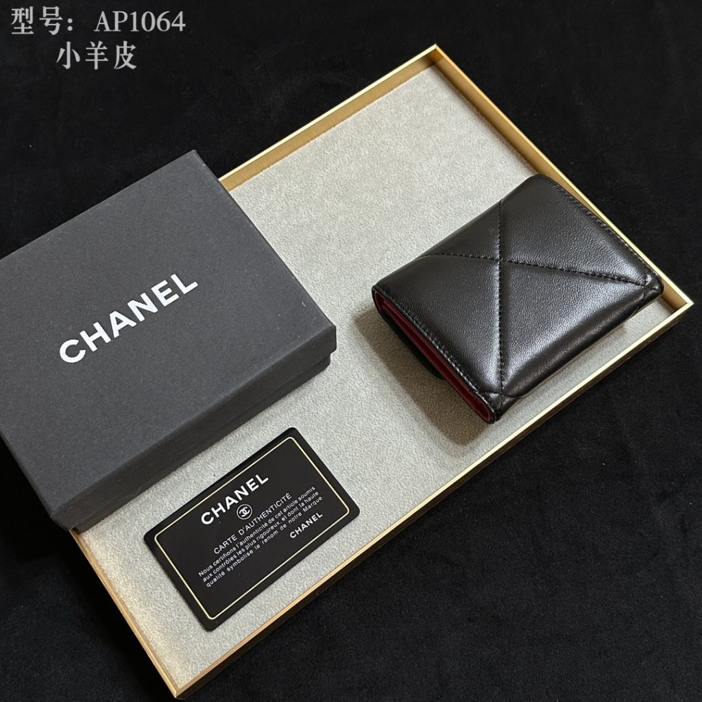 【シャネル】キャビアスキン 長財布 ココマーク金具 上品で使いやすいブラックのレディースウォレット - 画像 3
