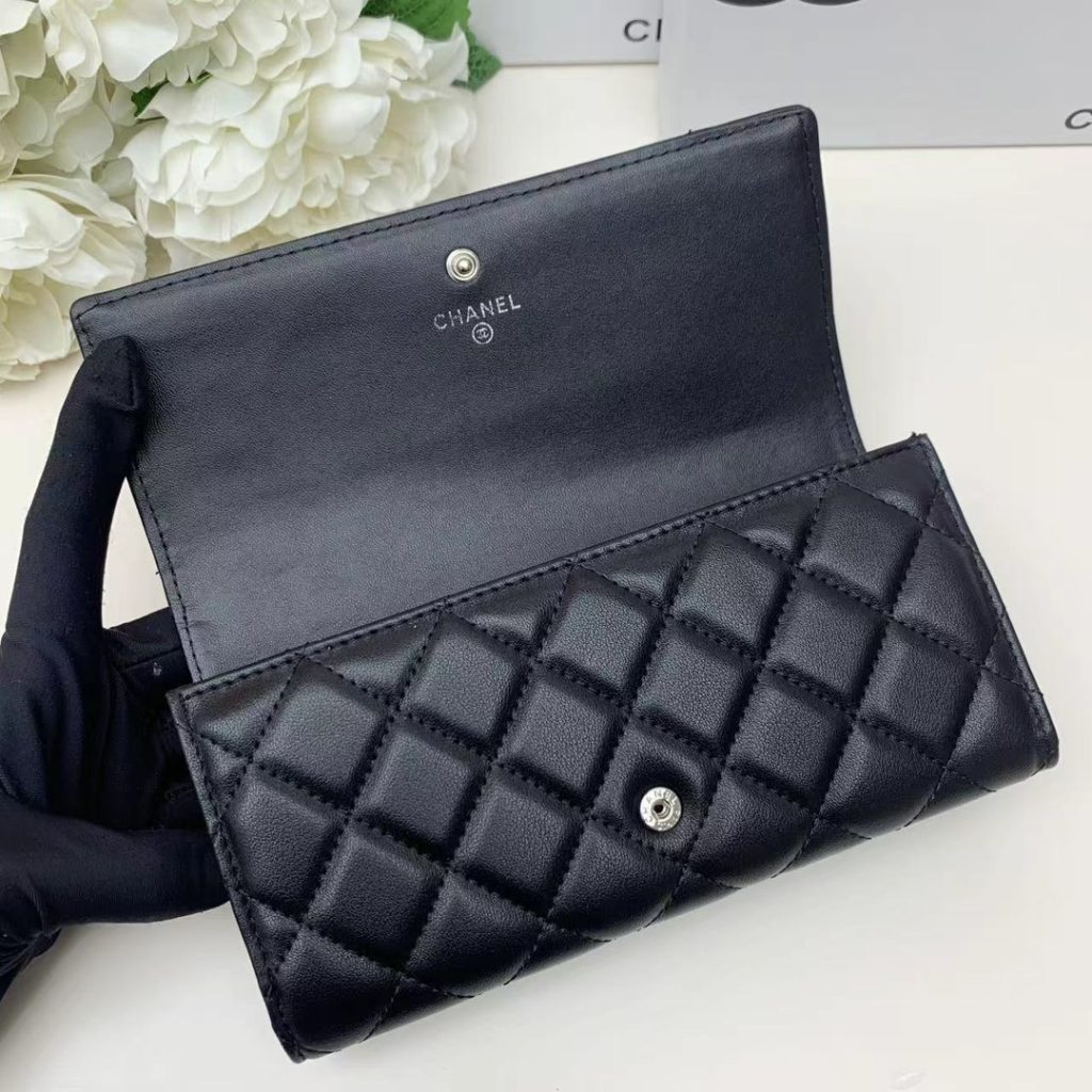 【シャネル】キャビアスキン 長財布 ココマーク金具 上品なブラックのレディースウォレット - 画像 6