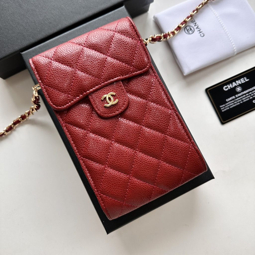 【シャネル】キャビアスキン トリプリーツウォレット ココマーク金具 上品なブラックの長財布 - 画像 2