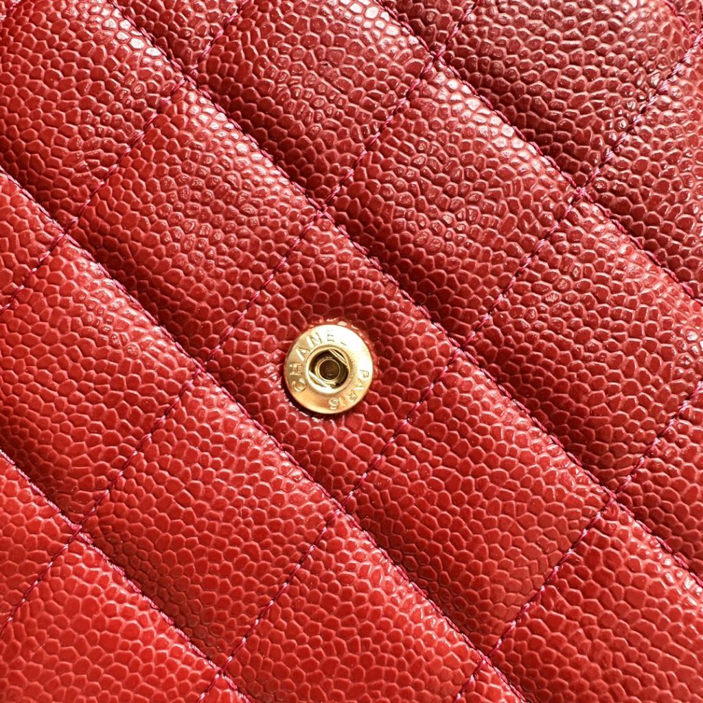 【シャネル】キャビアスキン トリプリーツウォレット ココマーク金具 上品なブラックの長財布 - 画像 8
