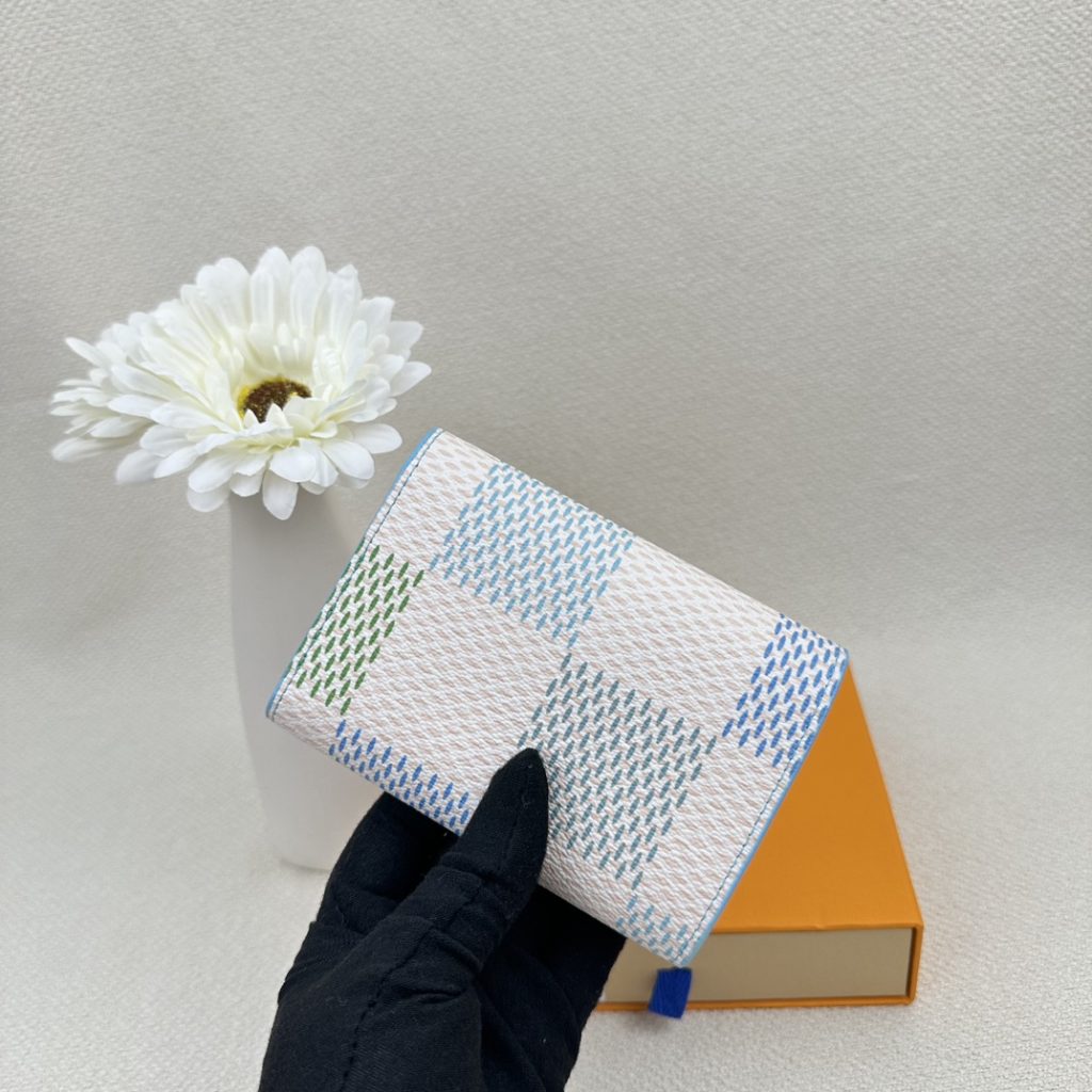 ルイヴィトン（LOUIS VUITTON） 長財布 モノグラム クラシックなデザイン 上質なレザー 上品で高級感あふれる逸品です - 画像 3