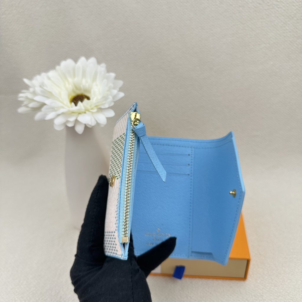ルイヴィトン（LOUIS VUITTON） 長財布 モノグラム クラシックなデザイン 上質なレザー 上品で高級感あふれる逸品です - 画像 6