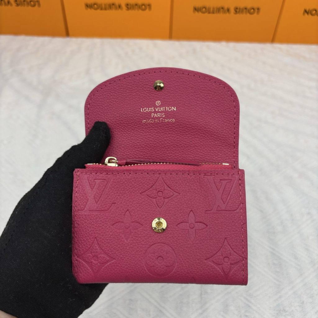 ルイヴィトン(LOUIS VUITTON) 長財布 モノグラム柄 クラシックなデザイン 金具が美しい 上品で高級感あふれる逸品です - 画像 5