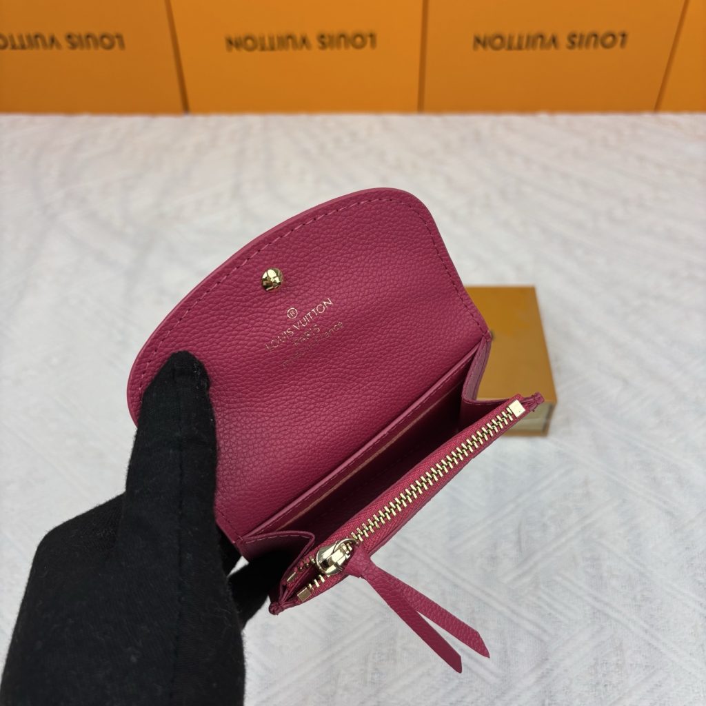 ルイヴィトン(LOUIS VUITTON) 長財布 モノグラム柄 クラシックなデザイン 金具が美しい 上品で高級感あふれる逸品です - 画像 6