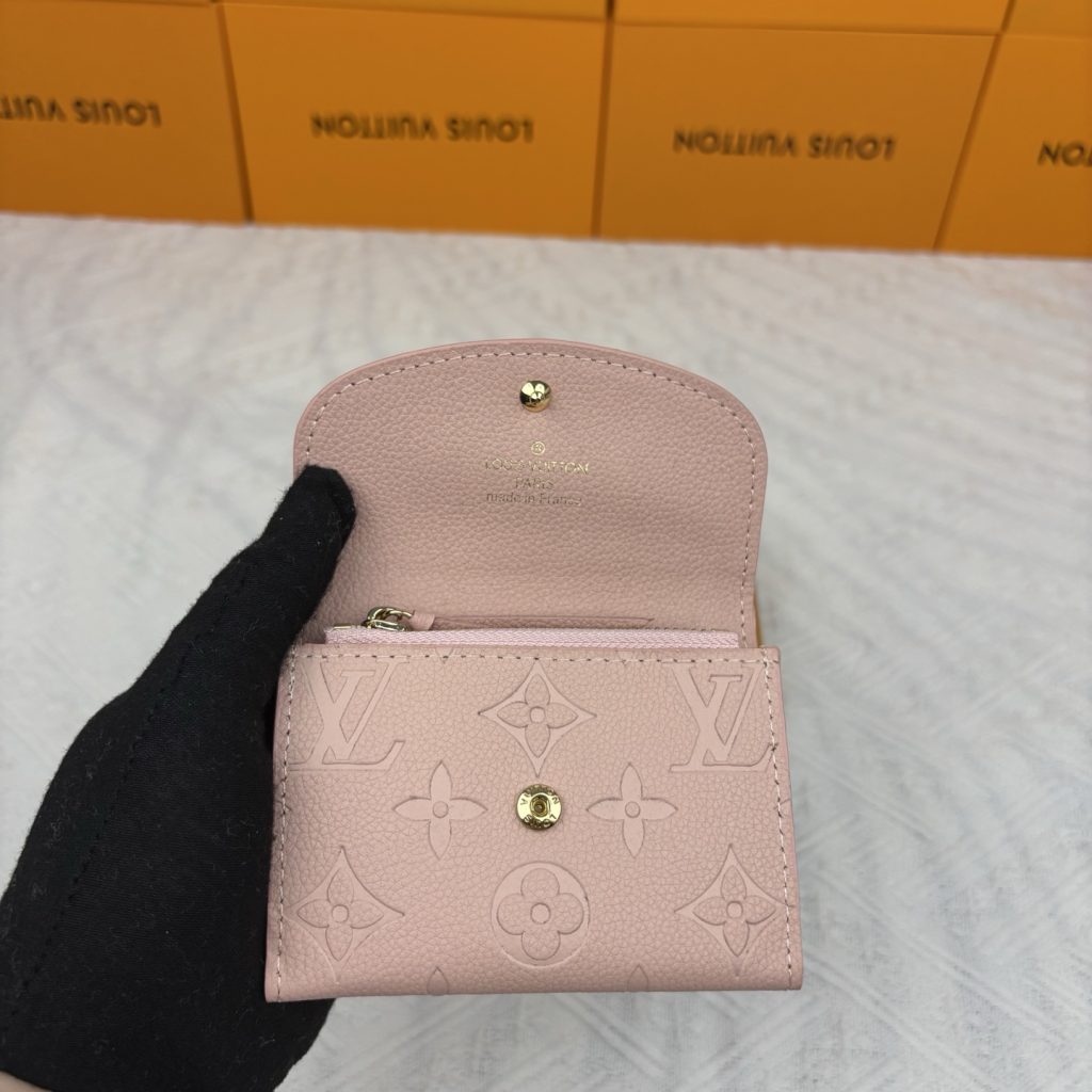 ルイヴィトン（LOUIS VUITTON） 長財布 モノグラム クラシックなデザイン 金具美品 上質な革製 上品で高級感あふれる逸品 - 画像 5