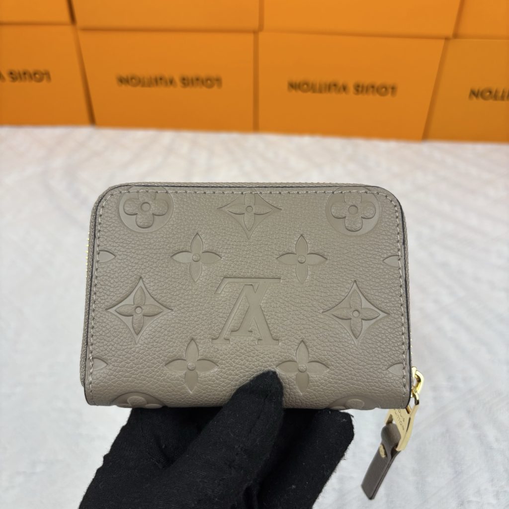 ルイヴィトン（LOUIS VUITTON） 長財布 モノグラム コインポケット付き クラシックで上質な逸品 - 画像 2