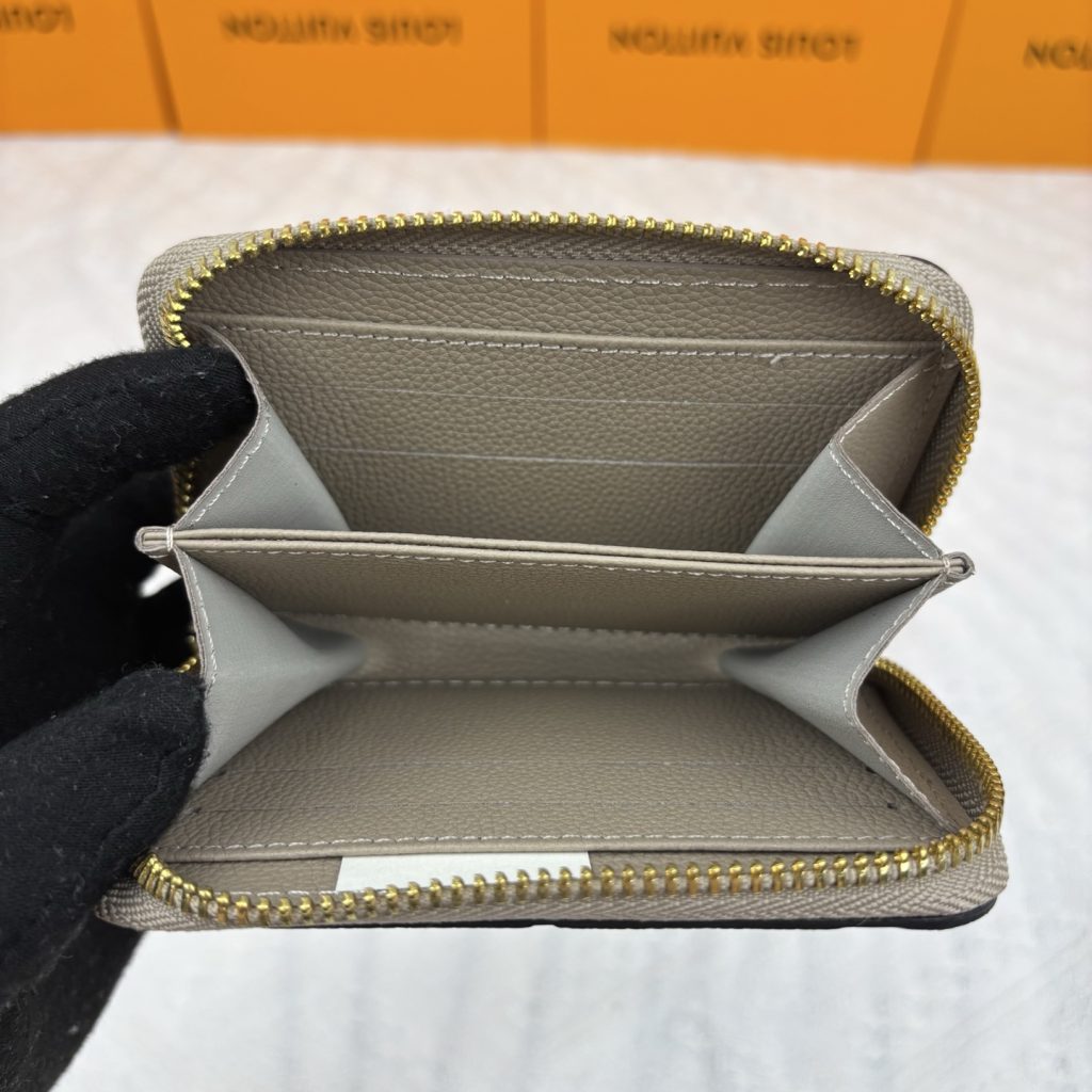 ルイヴィトン（LOUIS VUITTON） 長財布 モノグラム コインポケット付き クラシックで上質な逸品 - 画像 6