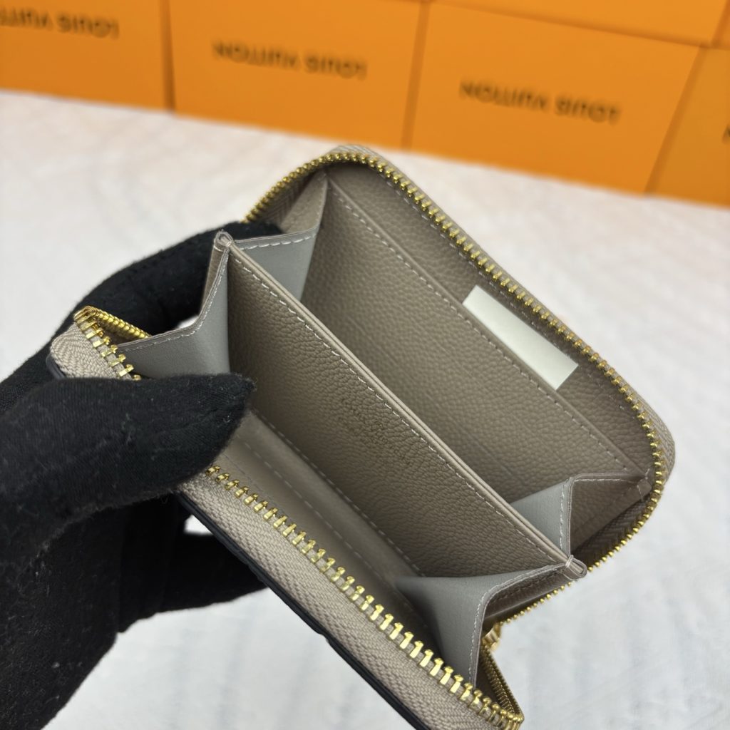 ルイヴィトン（LOUIS VUITTON） 長財布 モノグラム コインポケット付き クラシックで上質な逸品 - 画像 7