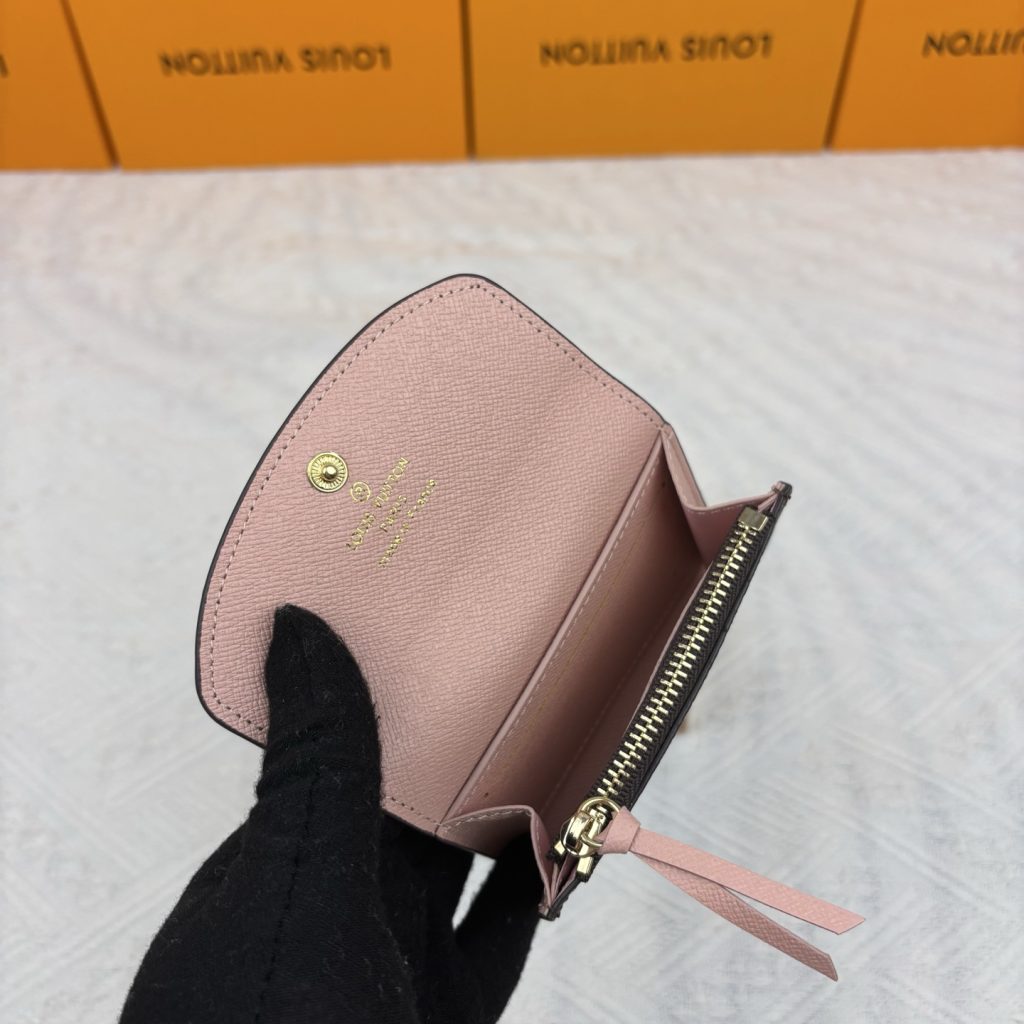 ルイヴィトン（LOUIS VUITTON） 長財布 モノグラム コインポケット付き クラシックで上品なデザインの美品 - 画像 6