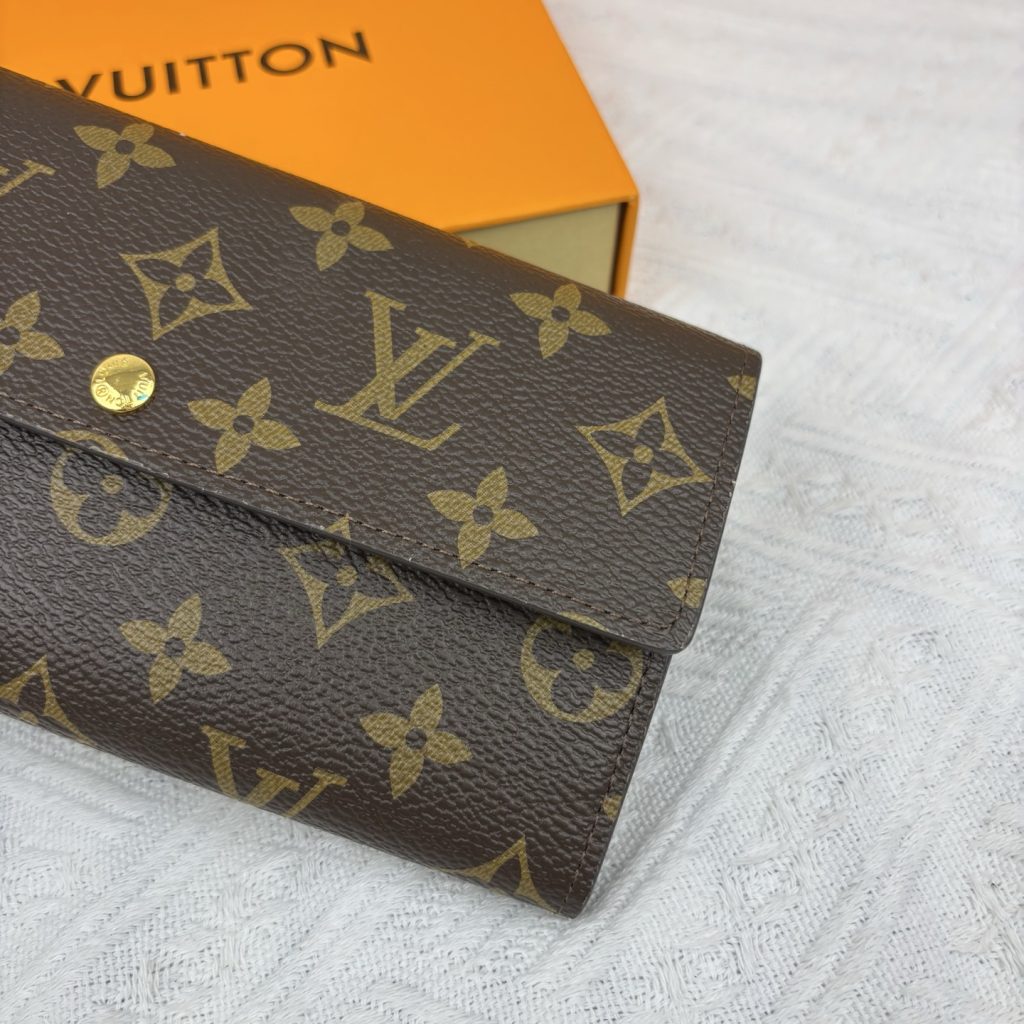 ルイヴィトン（LOUIS VUITTON） 長財布 モノグラム クラシックなデザイン 上質なレザー 上品で高級感あふれる逸品です - 画像 4