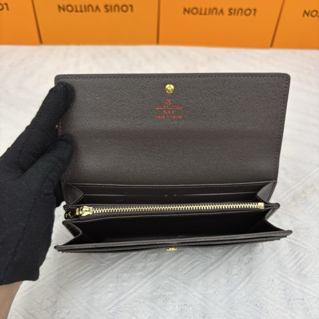 ルイヴィトン（LOUIS VUITTON） 長財布 モノグラム クラシックなデザイン 上質なレザー 上品で高級感あふれる逸品 - 画像 5