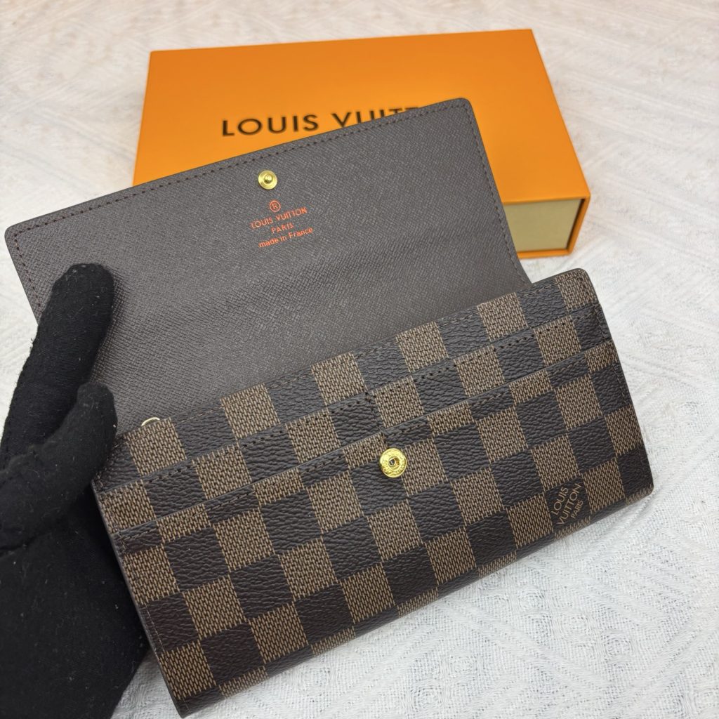 ルイヴィトン（LOUIS VUITTON） 長財布 モノグラム クラシックなデザイン 上質なレザー 上品で高級感あふれる逸品 - 画像 7