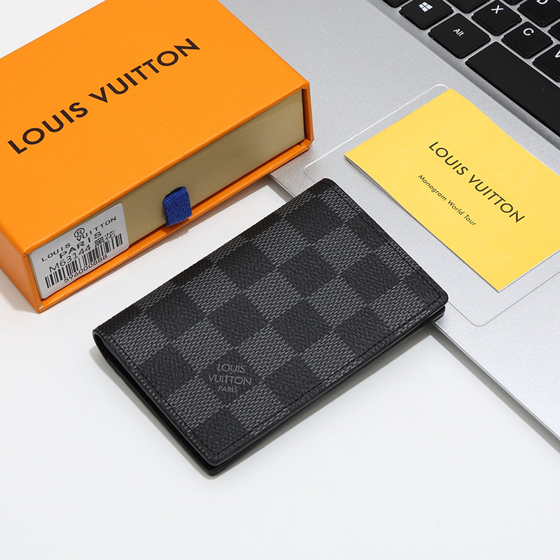 ルイヴィトン（LOUIS VUITTON） 長財布 モノグラム クラシックなデザイン 上質レザー 上品で高級感あふれる逸品です - 画像 4