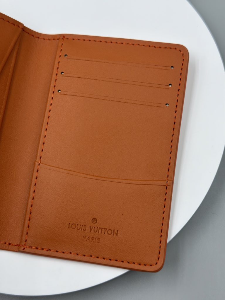 ルイ・ヴィトン モノグラムキャンバス 上品な長財布 レディースへのギフトに最適な定番モデル - 画像 5