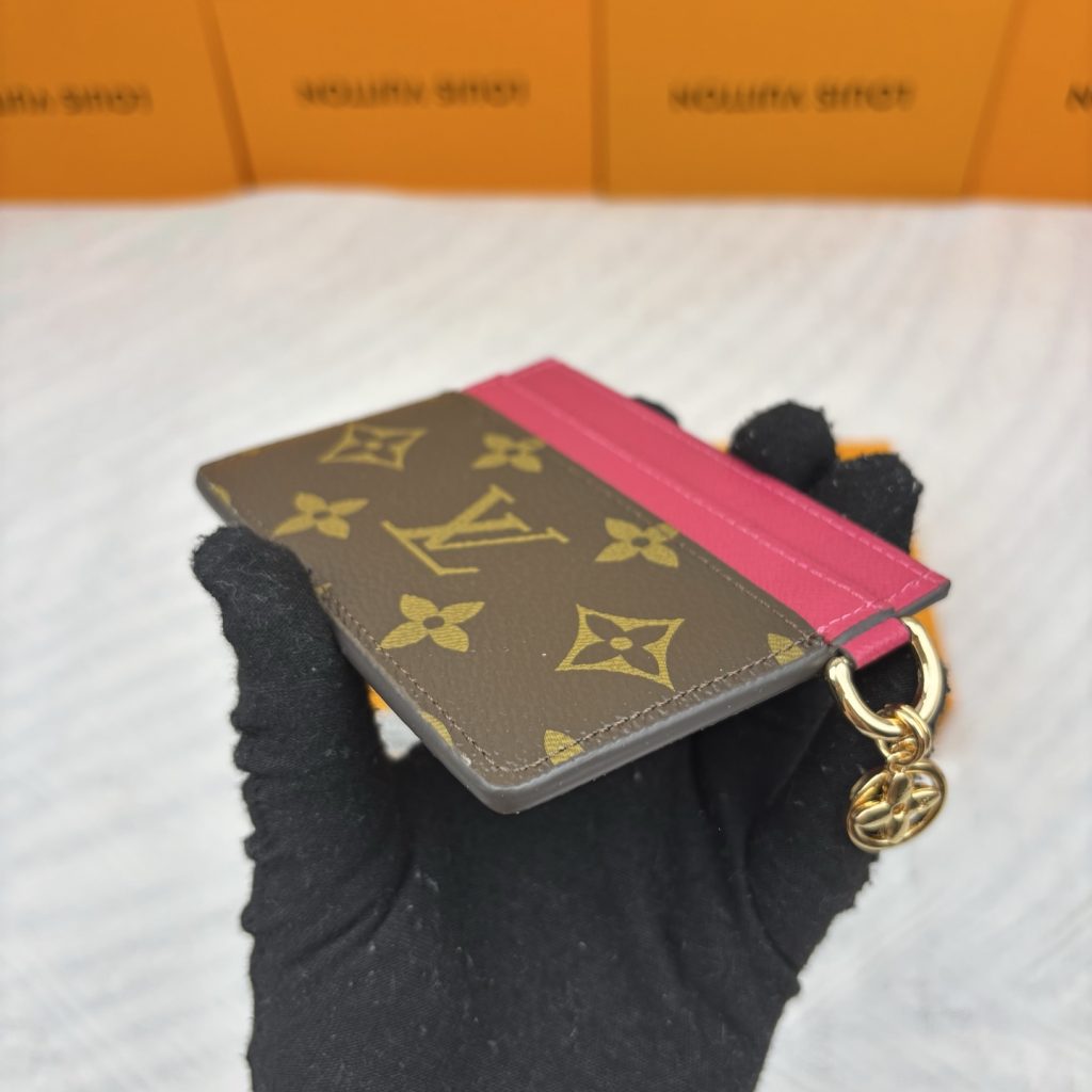 ルイ・ヴィトン モノグラムキャンバス 上品な長財布 レディースへのギフトに最適な定番モデル - 画像 3