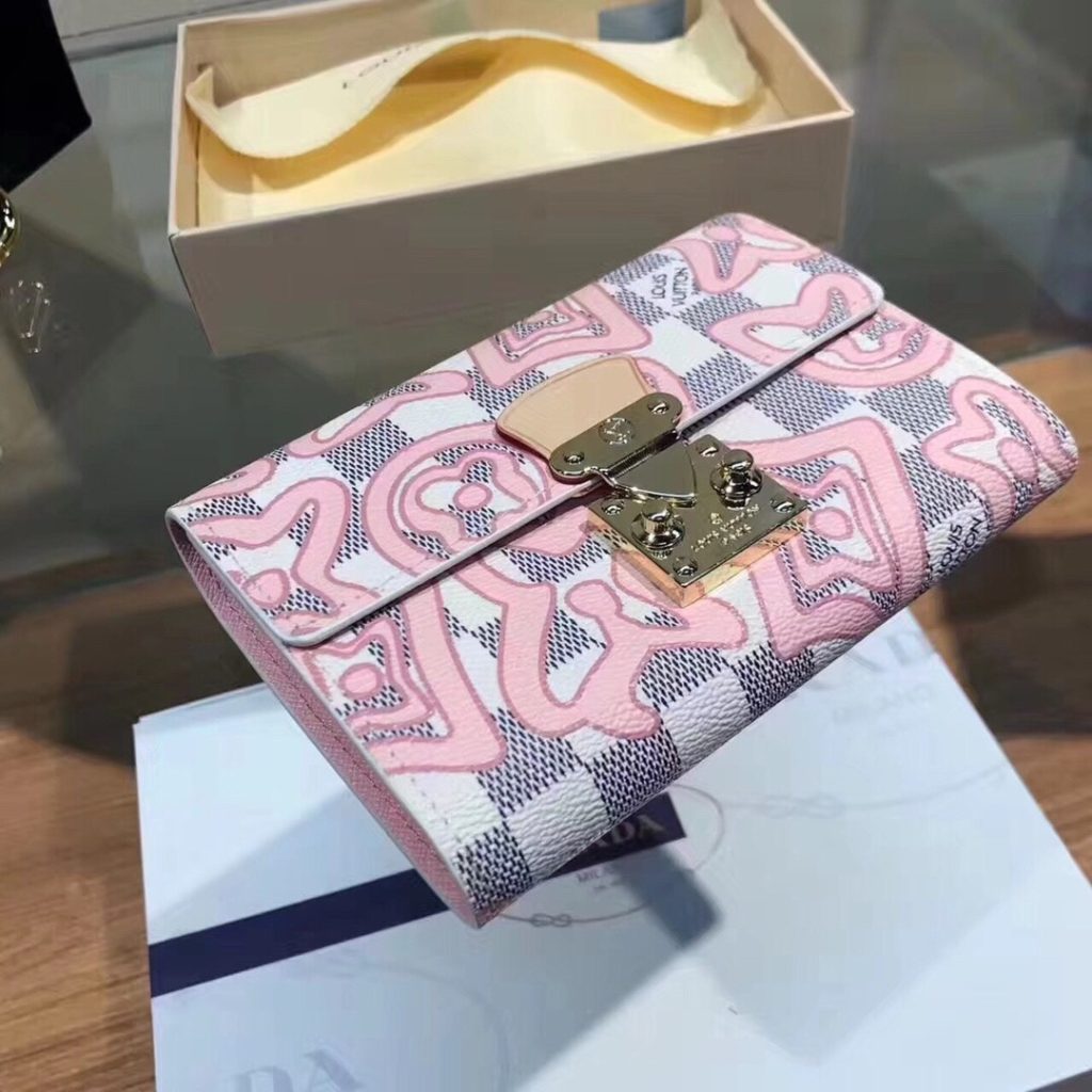 ルイ・ヴィトン モノグラムキャンバス 上品な長財布 レディース向け ギフトにも最適な定番モデル - 画像 5