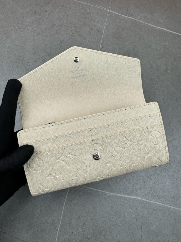 ルイ・ヴィトン モノグラムキャンバス 上品な長財布 レディースのギフトに最適な人気モデル - 画像 4