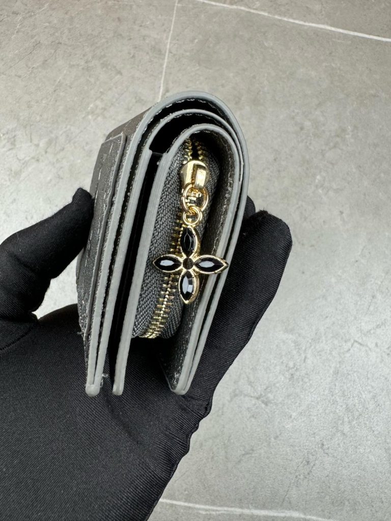 ルイ・ヴィトン モノグラムキャンバス 上品な長財布 レディース ギフトにも最適な定番モデル - 画像 3