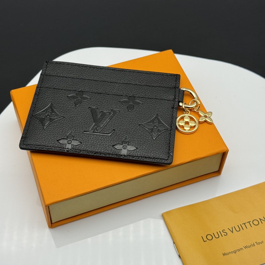ルイ・ヴィトン モノグラムキャンバス 上品な長財布 レディースへのギフトに最適な定番モデル - 画像 2