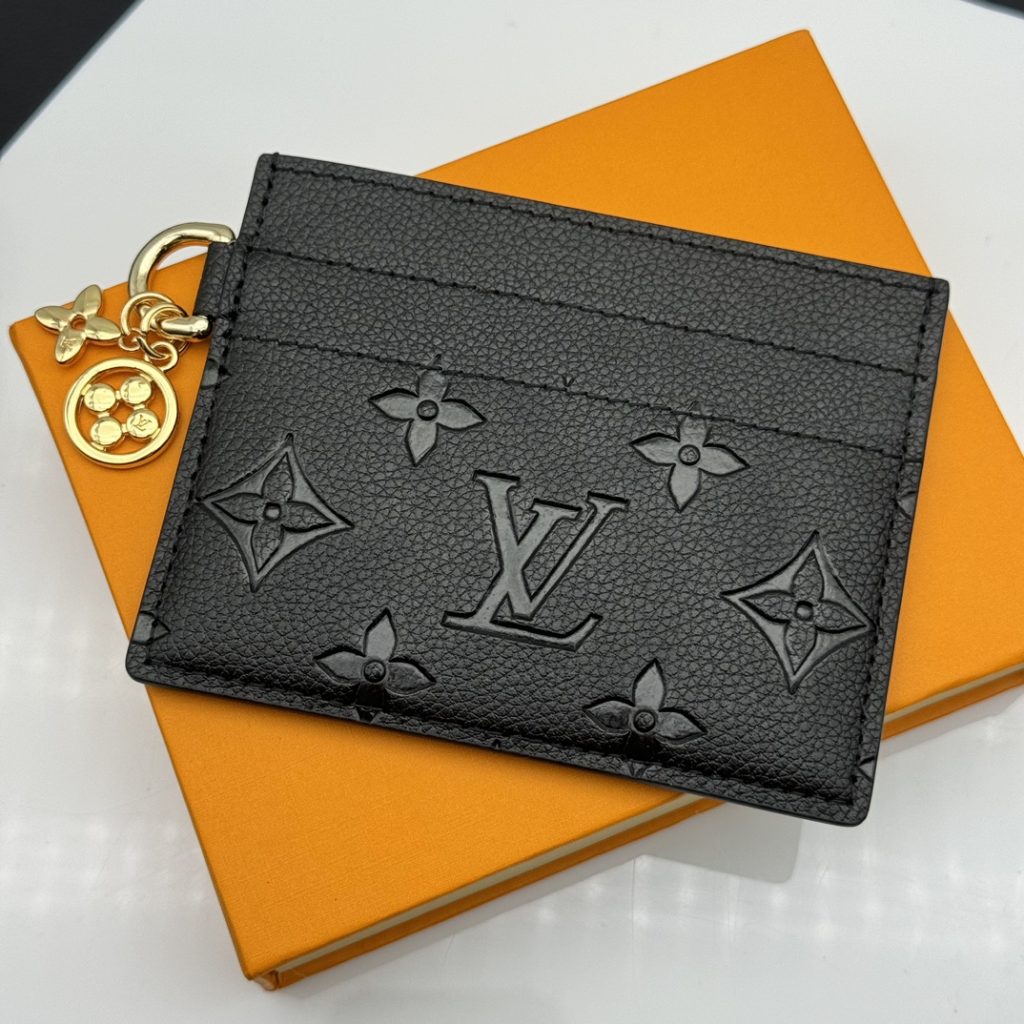ルイ・ヴィトン モノグラムキャンバス 上品な長財布 レディースへのギフトに最適な定番モデル - 画像 3