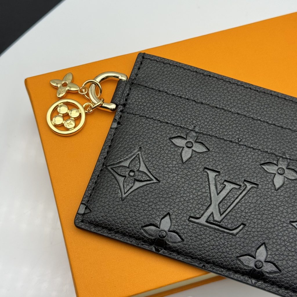 ルイ・ヴィトン モノグラムキャンバス 上品な長財布 レディースへのギフトに最適な定番モデル - 画像 4