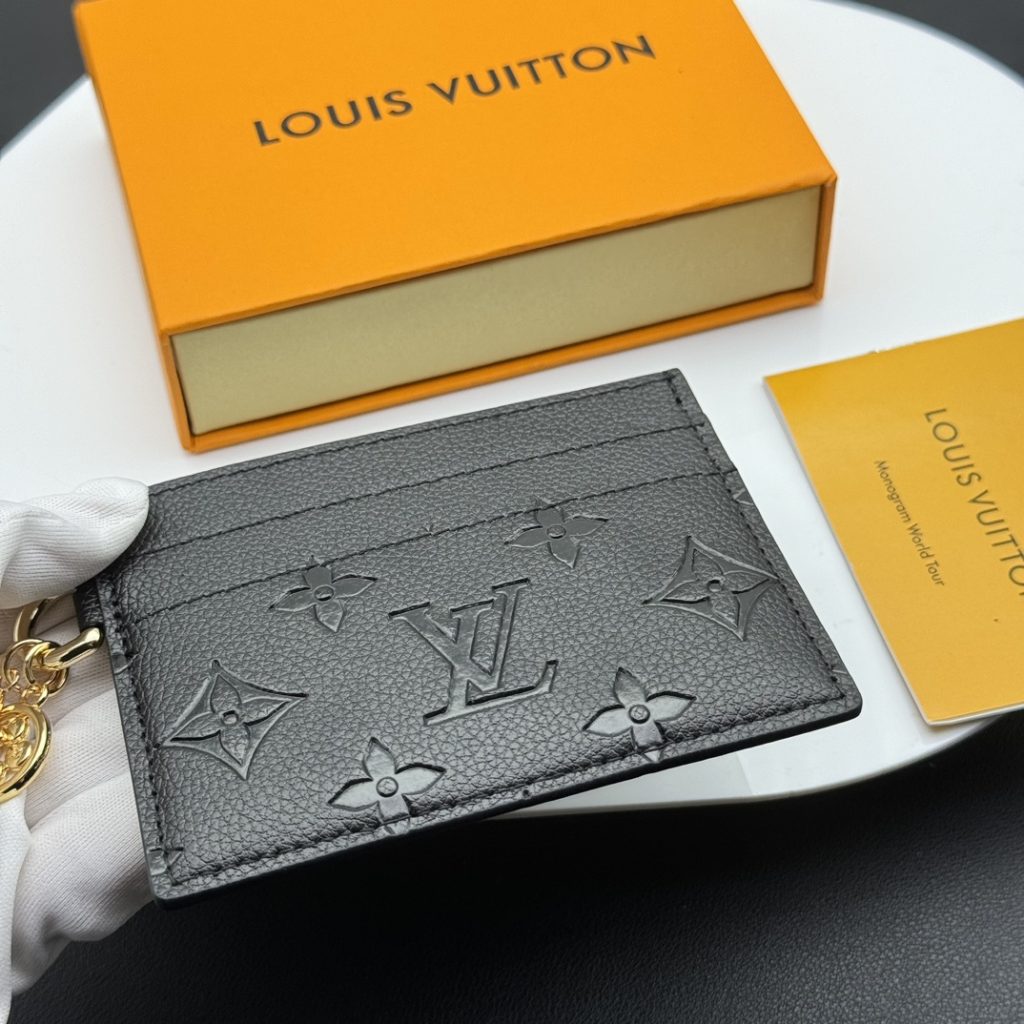 ルイ・ヴィトン モノグラムキャンバス 上品な長財布 レディースへのギフトに最適な定番モデル - 画像 6
