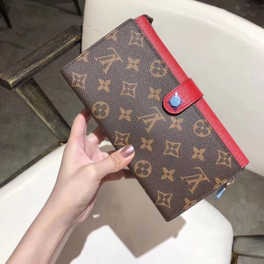 ルイ・ヴィトン モノグラムキャンバス 上品な長財布 レディースへのギフトに最適な定番モデル - 画像 2