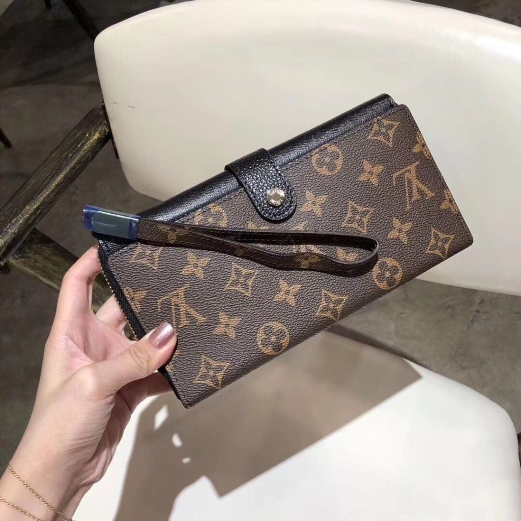 ルイ・ヴィトン モノグラムキャンバス 上品な長財布 レディースへのギフトに最適な定番モデル - 画像 3