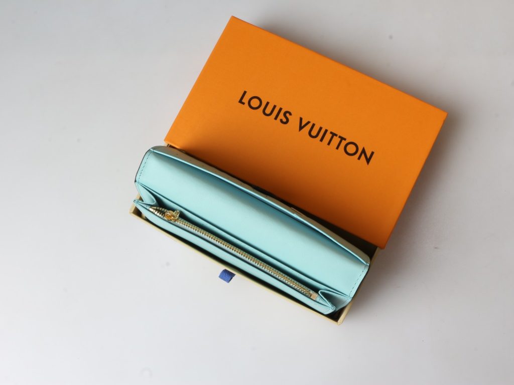 ルイ・ヴィトン モノグラムキャンバス 上品な長財布 レディース人気モデル ギフトにも最適 - 画像 8