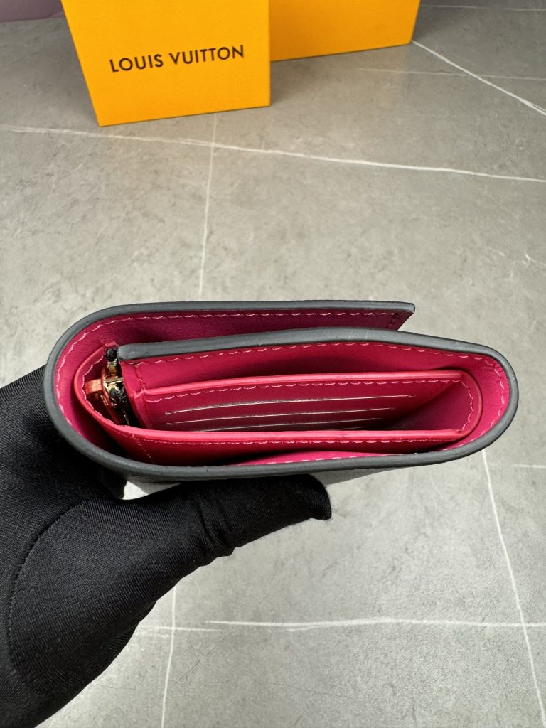 ルイ・ヴィトン モノグラムキャンバス 上品な長財布 レディースへのギフトに最適な定番モデル - 画像 4