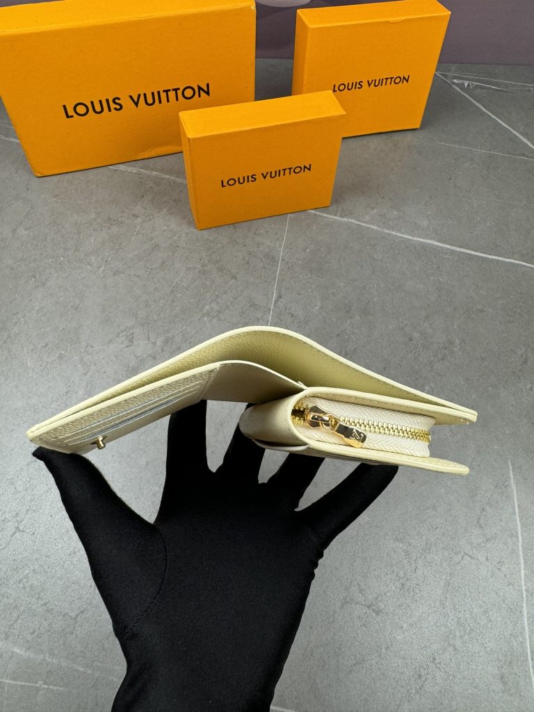 ルイ・ヴィトン モノグラムキャンバス 上品な長財布 レディース人気モデル プレゼントにも最適 - 画像 6