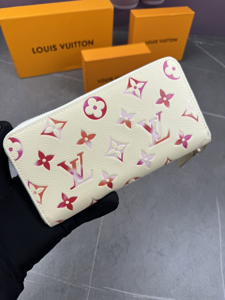 ルイ・ヴィトン モノグラムキャンバス 上品で収納力抜群の長財布 ビジネスやギフトに最適 - 画像 2