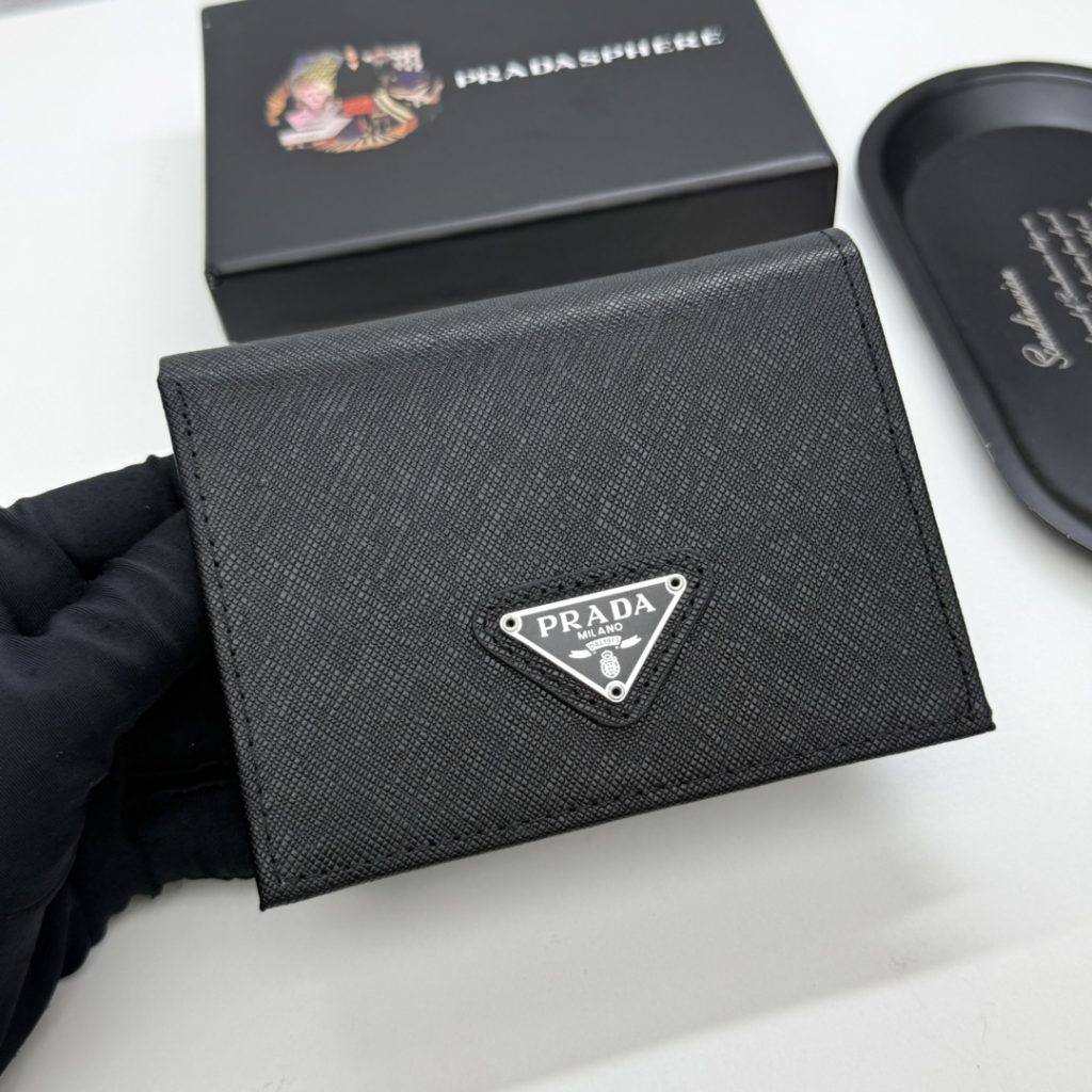 プラダ モノグラムキャンバス 上品な長財布 レディースに人気の定番モデル - 画像 2
