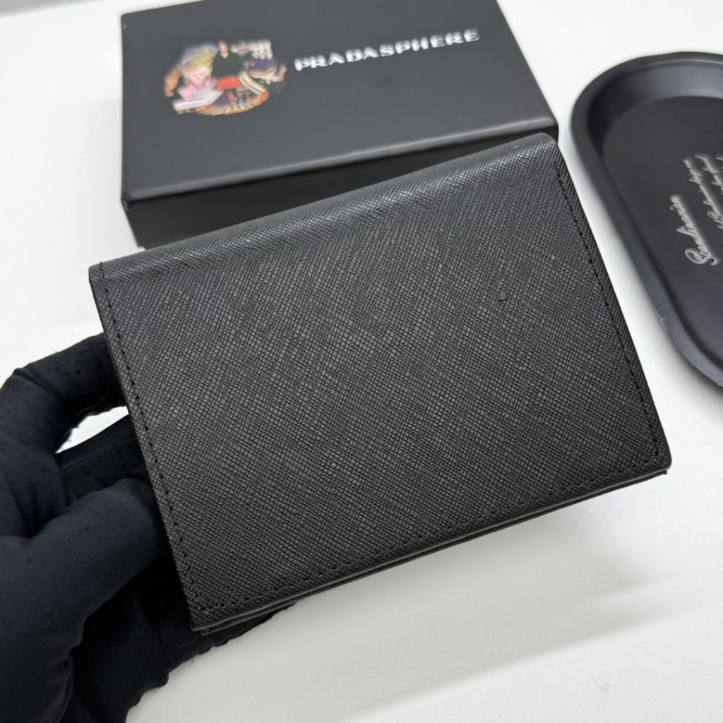 プラダ モノグラムキャンバス 上品な長財布 レディースに人気の定番モデル - 画像 4