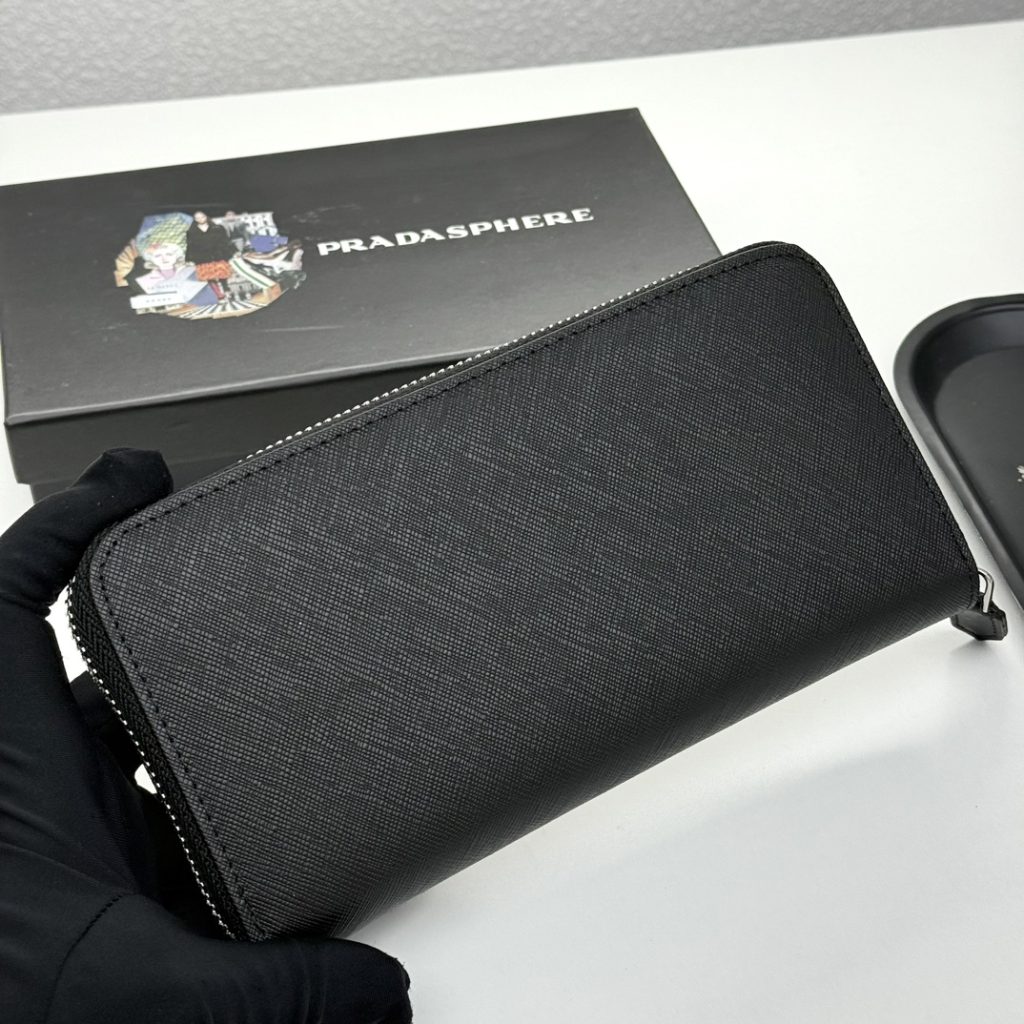 プラダ モノグラムキャンバス 上品な長財布 レディースギフトに最適な定番モデル - 画像 4