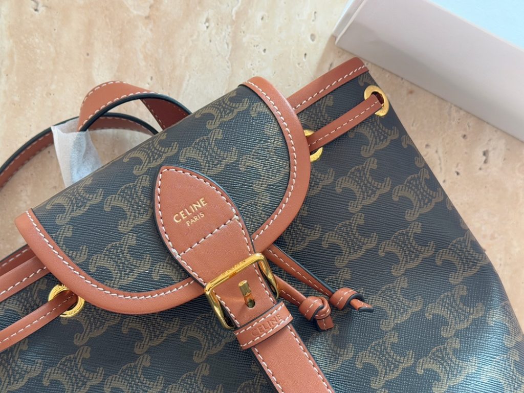 セリーヌ ショルダーバッグ 洗練されたモノグラムキャンバス 上品なブラウン ギフトにも最適 - 画像 8