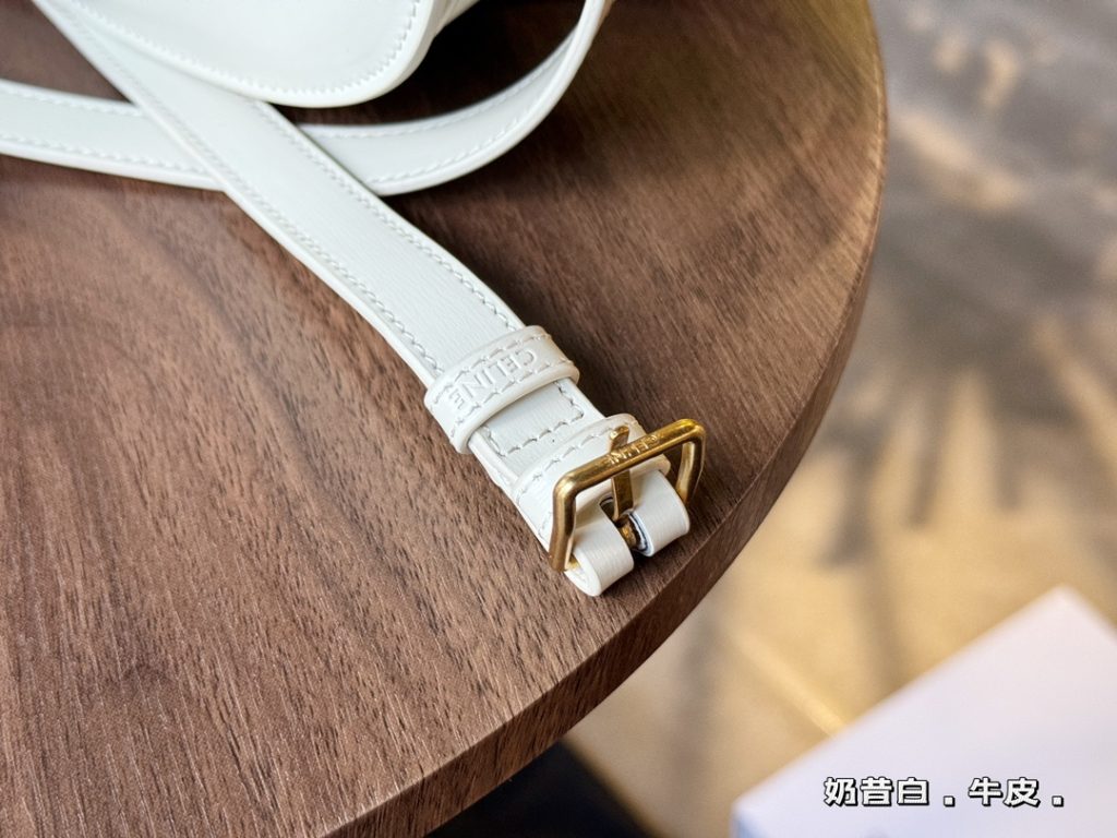 セリーヌ モノグラムキャンバス 上品なショルダーバッグ レディース人気モデル 長く愛用できる定番デザイン - 画像 7