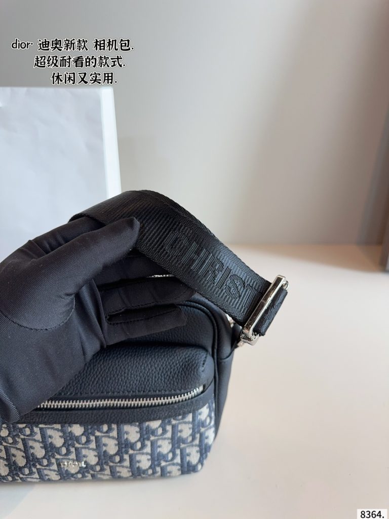 Diorディオール ショルダーバッグ 上品なモノグラムキャンバス レディースに人気の定番モデル - 画像 4