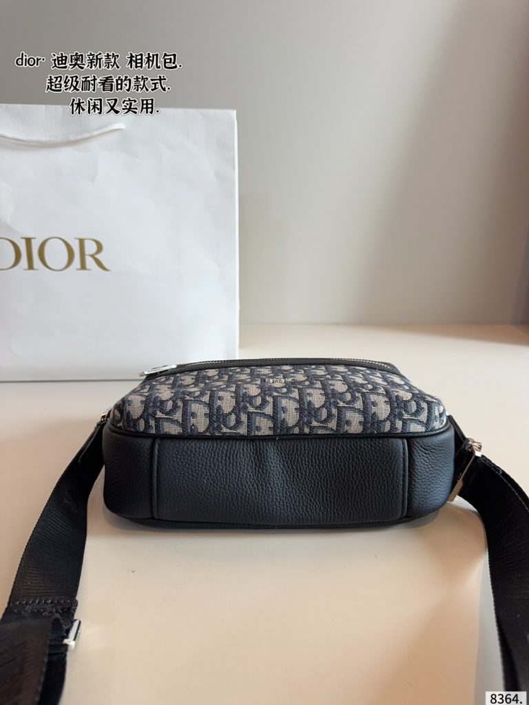 Diorディオール ショルダーバッグ 上品なモノグラムキャンバス レディースに人気の定番モデル - 画像 7