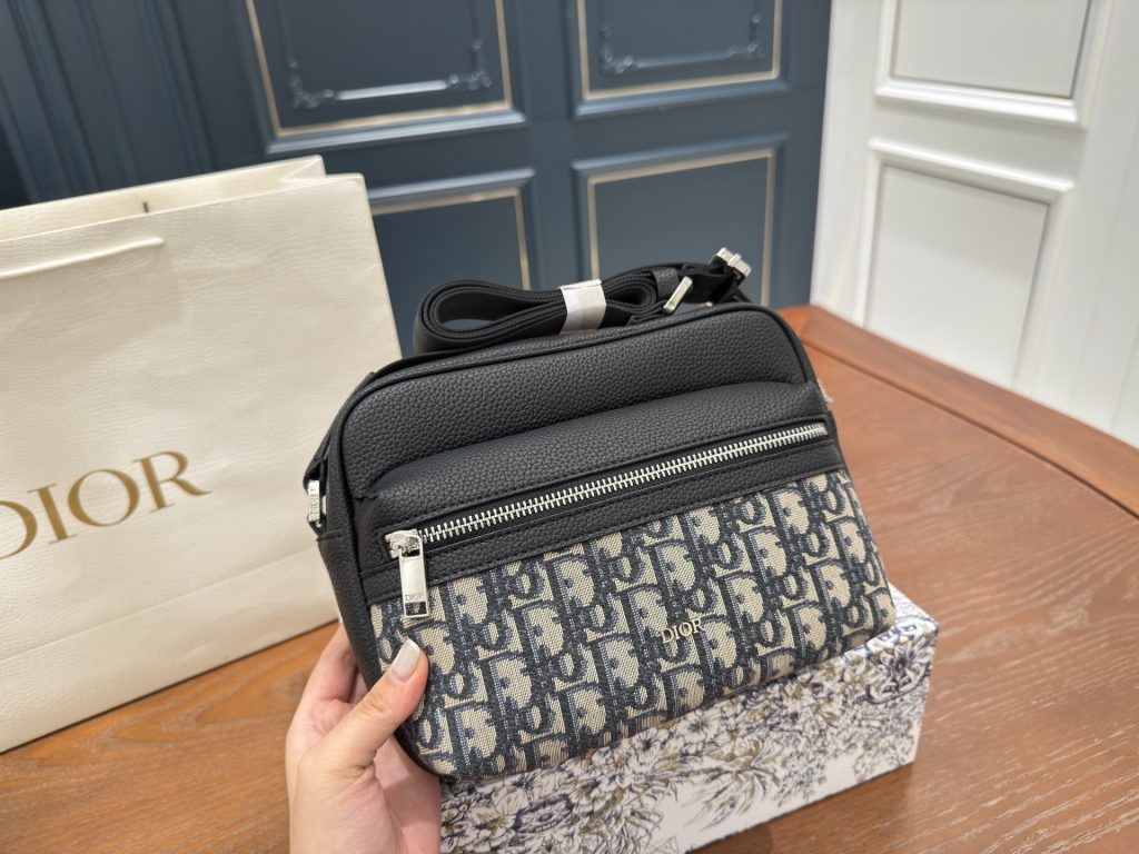 Diorディオール モノグラムキャンバス 上品なショルダーバッグ レディース向けギフトにおすすめ - 画像 5